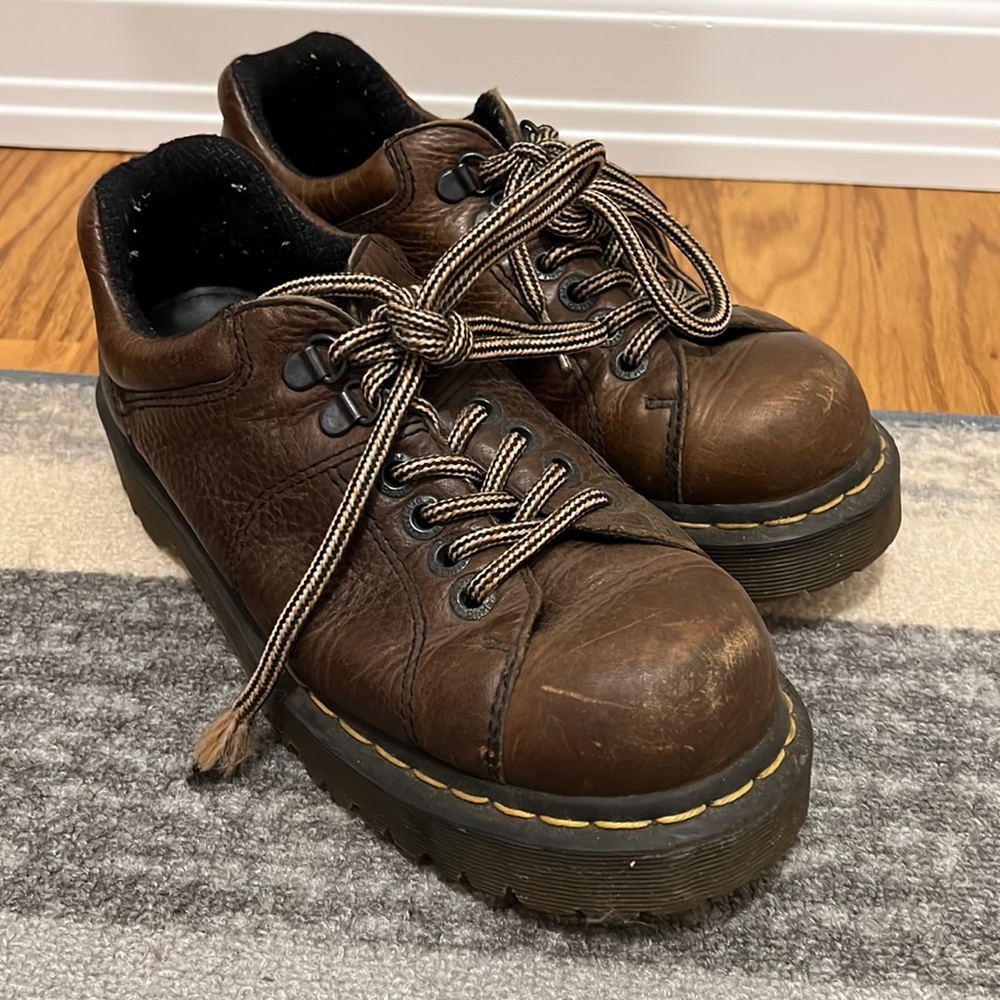 Dr. Martens 8312 Women’s 8 Men’s 7
